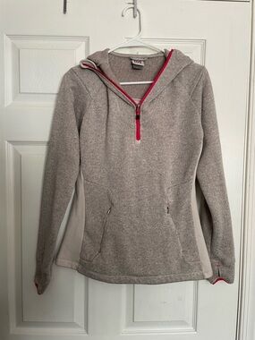 Avalanche Women’s M Cozy Half-Zip Hooded Fleece Pullover - Gray with Pink Trim